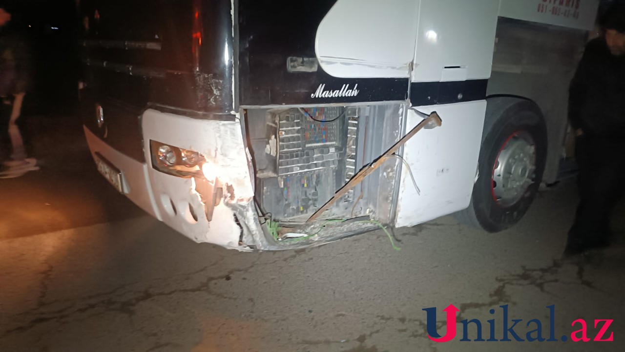 Tovuzda sərnişin avtobusu avtomobillə toqquşdu, xəsarət alan var - FOTOLAR